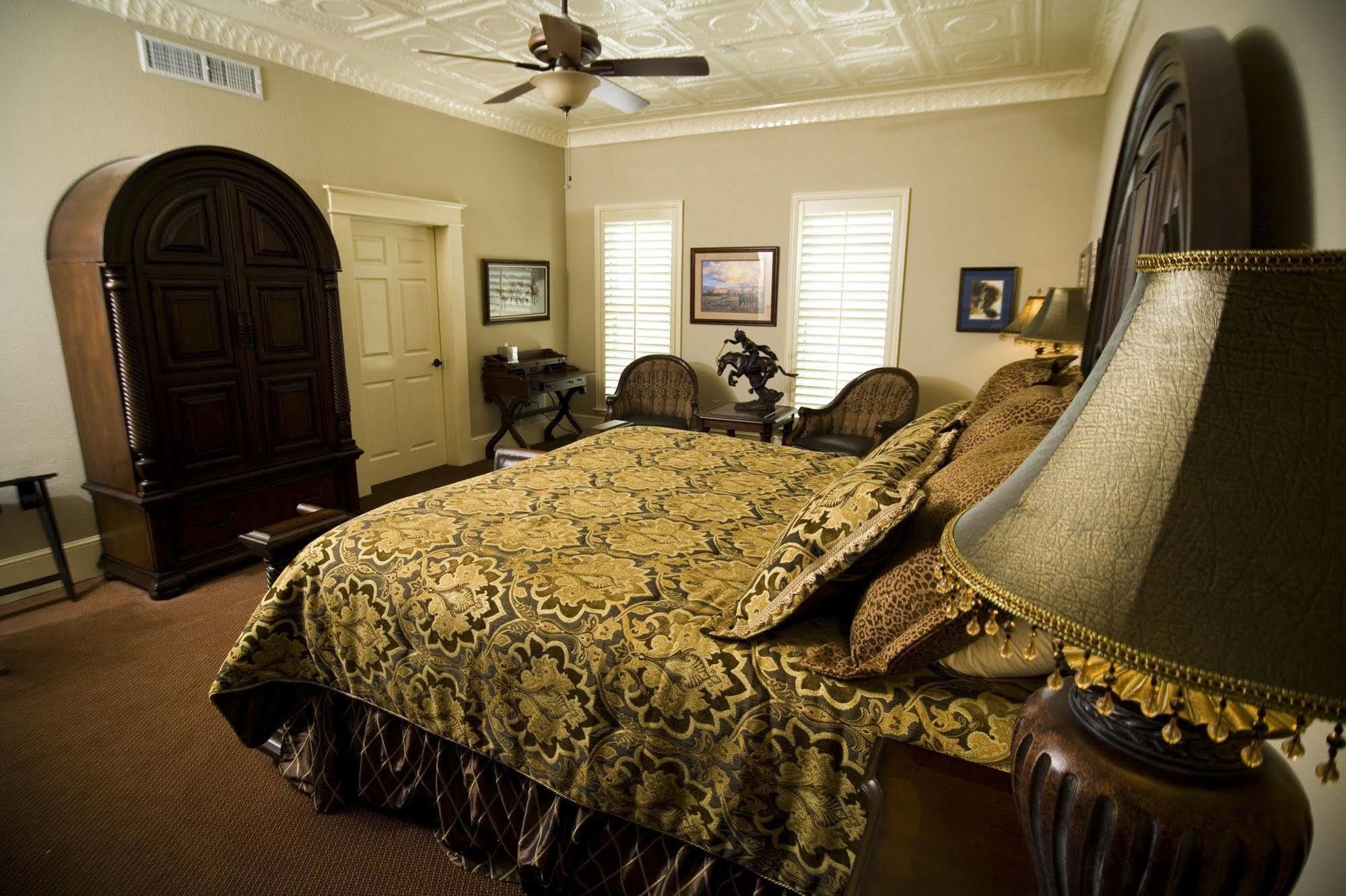 Grand Hotel McKinney Bagian luar foto